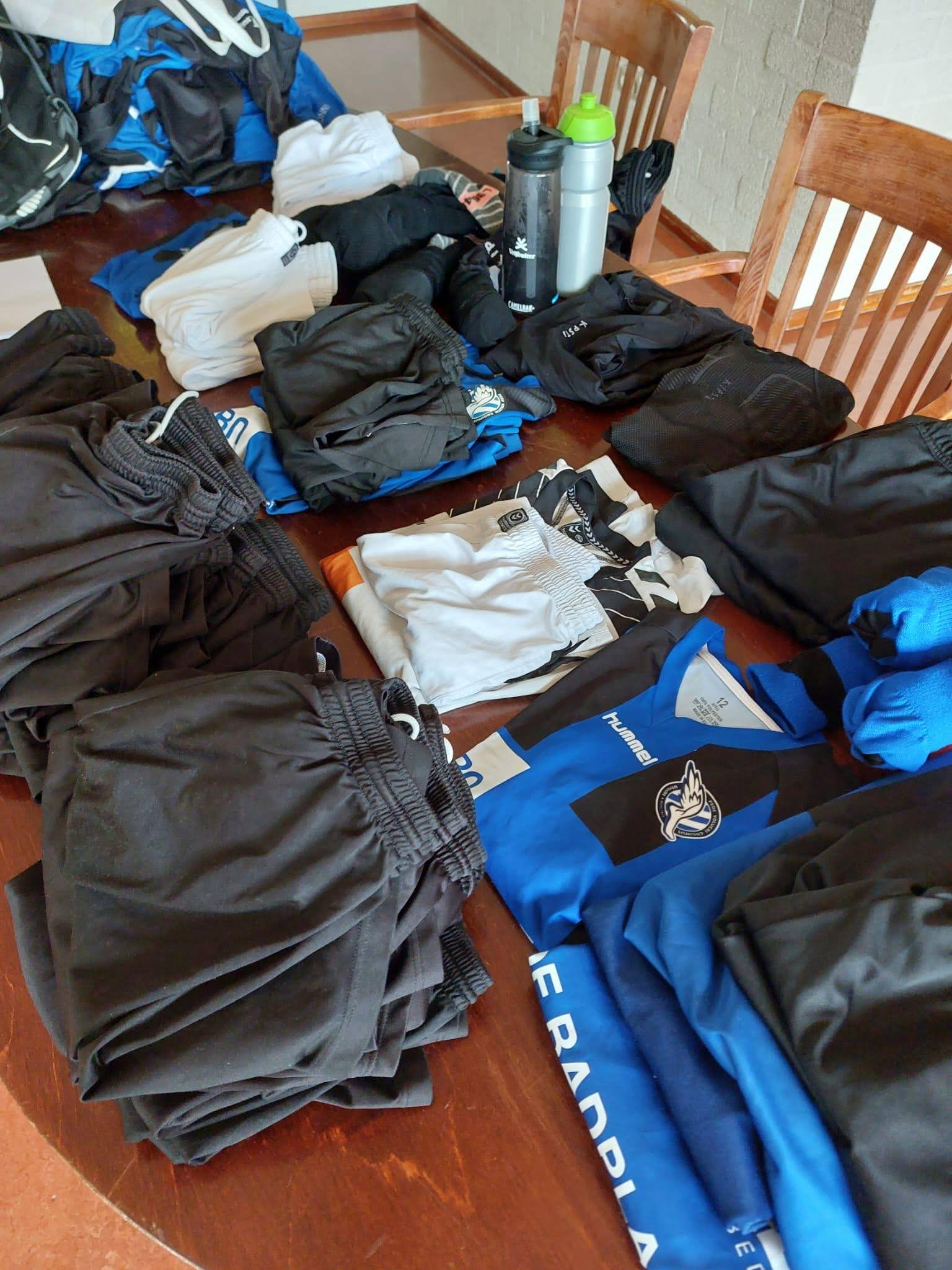 Inleveren oude kleding en kledingmarkt